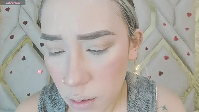 Lannajansen online show from March 2025 01:30:02 PM