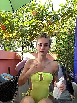 White Lu online show from February 2026 02:23:01 AM