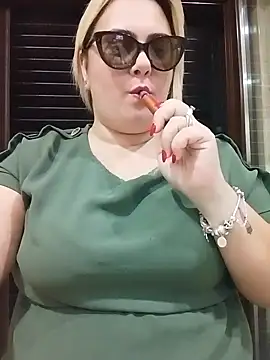 topina8 online show from October 2025 07:01:02 PM