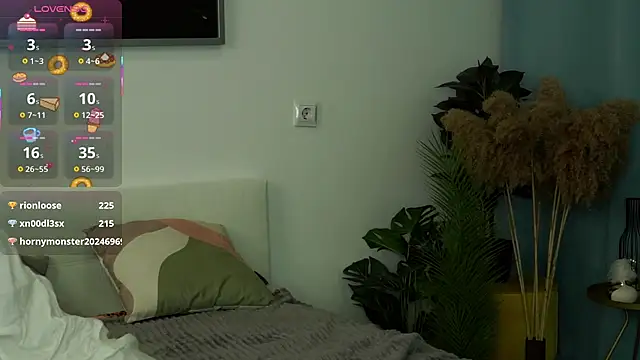 VeronaCritchlow online show from March 2025 02:04:02 PM