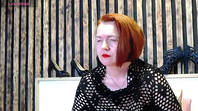 Alis Lovi online show from May 2026 06:05:02 PM