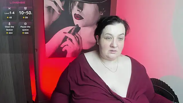 QueenOfHaze online show from June 2026 11:08:01 AM