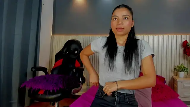 Andresweet01 online show from June 2026 01:06:02 PM