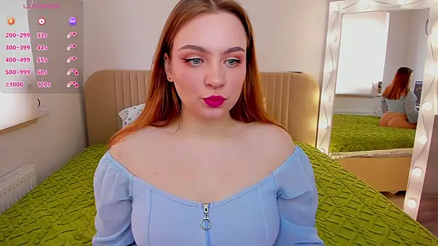 MiaM00N online show from February 2025 08:12:02 AM