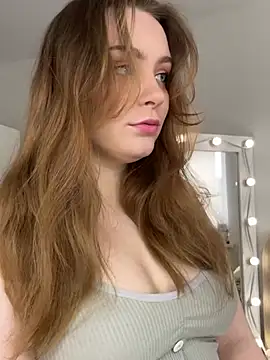 MiaM00N online show from March 2025 07:16:01 AM