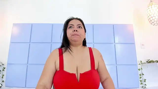 AmmyPike1 online show from November 2025 12:37:01 PM