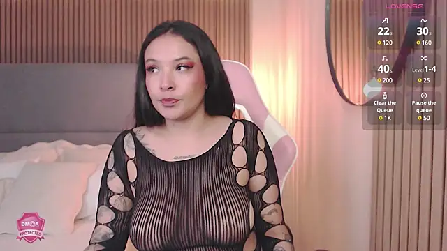 Victoria Collinns online show from February 2025 03:36:02 PM