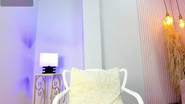 alana rossetti online show from April 2026 11:43:01 AM