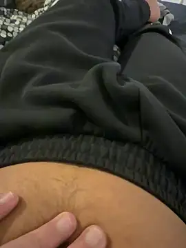 Snapshot of damien020 chatting on February 2025 05:22:01 PM damien020 online show from February 2025 05:22:01 PM