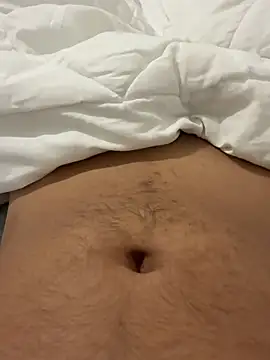 Snapshot of damien020 chatting on February 2025 07:27:02 PM damien020 online show from February 2025 07:27:02 PM