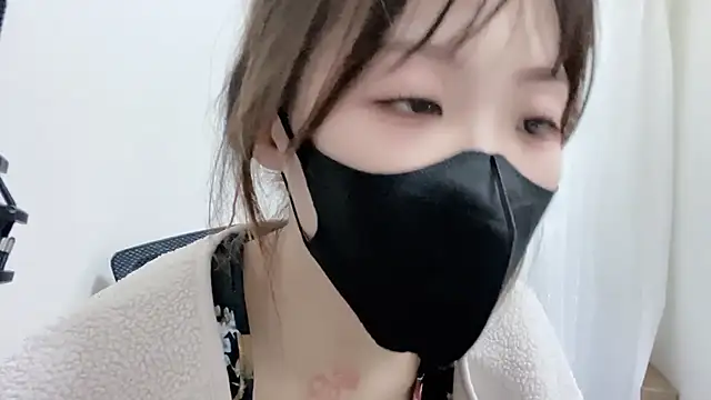 Chu1314 online show from February 2025 06:43:02 PM