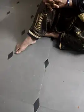 Snapshot of laxmitelugu78 chatting on January 2025 08:32:02 PM laxmitelugu78 online show from January 2025 08:32:02 PM