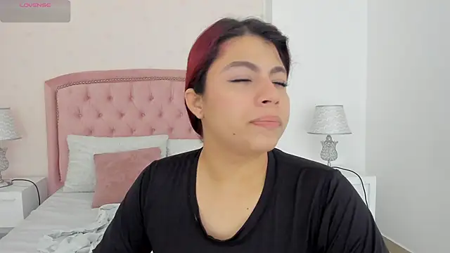 Kendall  Fox online show from November 2025 06:56:02 AM