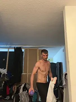 sexyhotstud12 online show from February 2025 07:12:02 AM