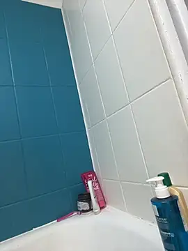 bunnythetailor online show from March 2026 08:42:01 PM