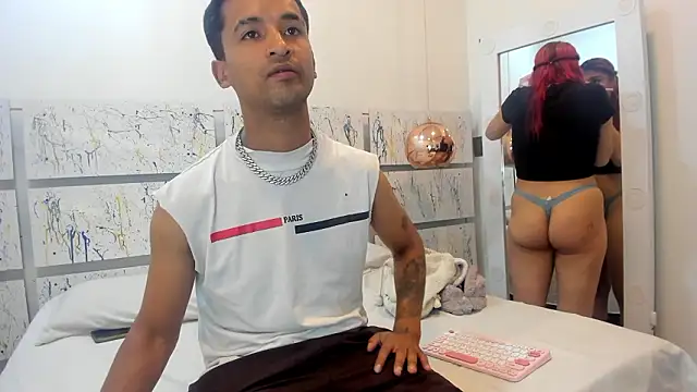 Nikki and Mayk online show from February 2026 02:44:01 AM