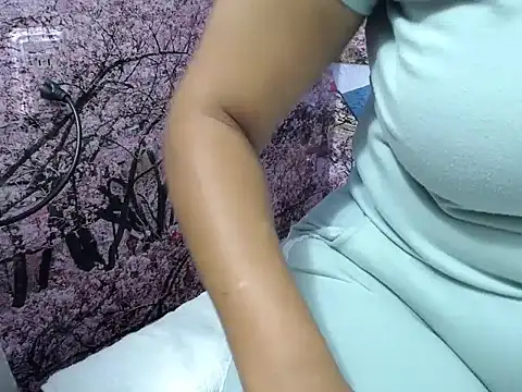 Snapshot of susy_pervertt chatting on November 2025 02:44:01 PM susy pervertt online show from November 2025 02:44:01 PM