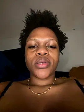 Boneca25 online show from November 2025 06:51:01 PM