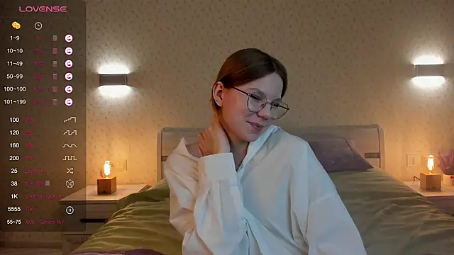 ElvinaBestwick online show from February 2025 06:53:01 PM