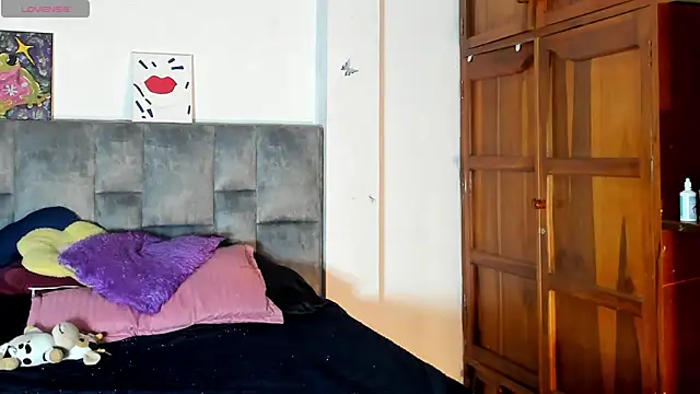 Snapshot of Isangel_ chatting on October 2025 02:23:02 AM Isangel online show from October 2025 02:23:02 AM