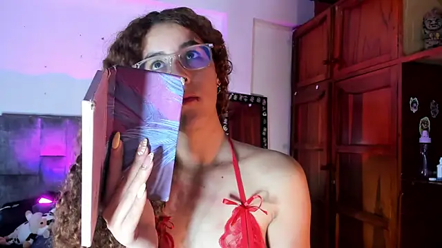 Snapshot of Isangel_ chatting on November 2025 04:11:01 AM Isangel online show from November 2025 04:11:01 AM