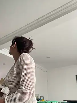 Snapshot of vicky__skinny_1 chatting on March 2025 03:47:02 PM vicky  skinny 1 online show from March 2025 03:47:02 PM