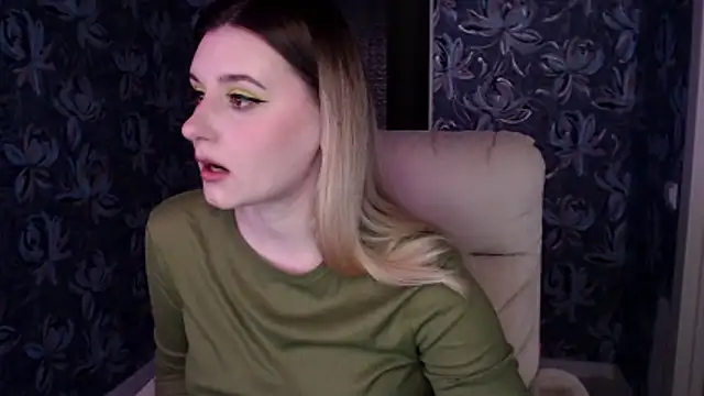 Snapshot of Freya_Celestial chatting on March 2026 01:44:02 PM Freya Celestial online show from March 2026 01:44:02 PM