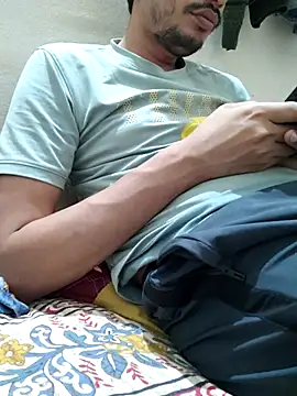 Snapshot of letsfunss008 chatting on January 2025 07:32:02 PM letsfunss008 online show from January 2025 07:32:02 PM