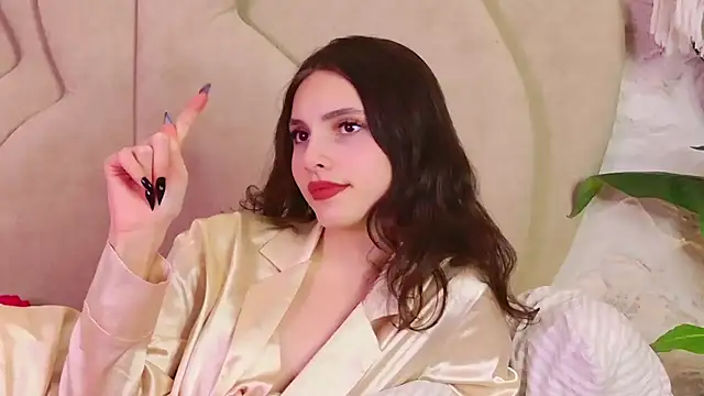 GIGI DAV online show from February 2025 02:44:01 PM