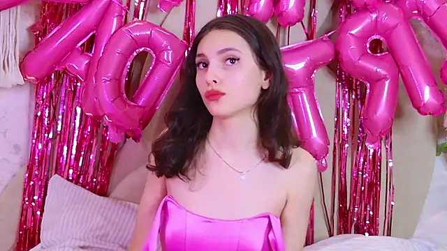 GIGI DAV online show from February 2025 09:05:01 AM