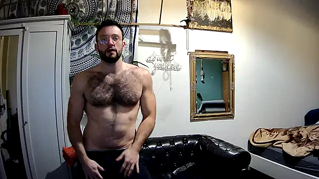 Snapshot of Kleinerabstecher chatting on February 2025 05:25:02 PM Kleinerabstecher online show from February 2025 05:25:02 PM