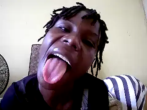 cutee2000 online show from February 2025 01:58:01 PM