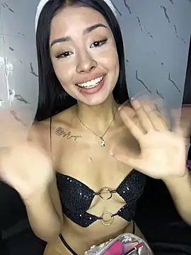 Miss karol online show from March 2025 06:01:02 PM