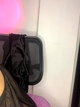 Miss karol online show from October 2025 06:19:02 PM