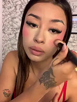 Miss karol online show from March 2026 06:33:01 PM