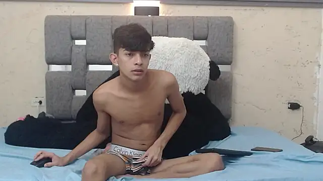 Snapshot of KING_STYLE2 chatting on February 2025 02:17:01 AM KING STYLE2 online show from February 2025 02:17:01 AM