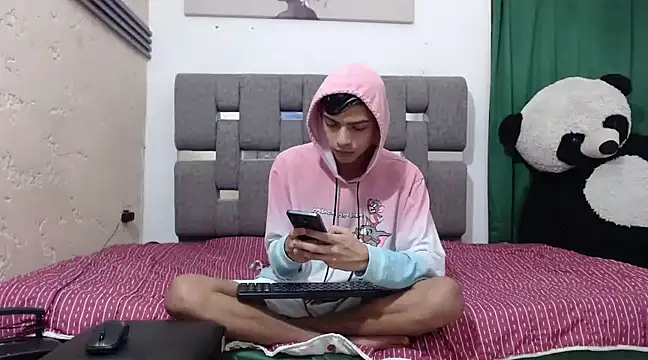 Snapshot of KING_STYLE2 chatting on February 2025 11:15:01 PM KING STYLE2 online show from February 2025 11:15:01 PM