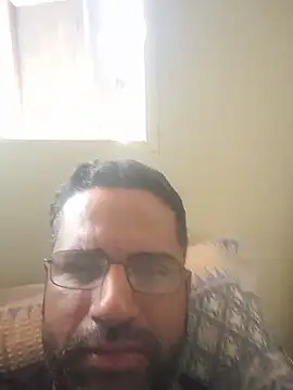 DOMINADOR5 online show from March 2025 10:52:01 AM