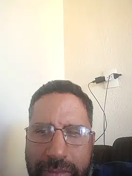 DOMINADOR5 online show from March 2025 12:17:01 PM