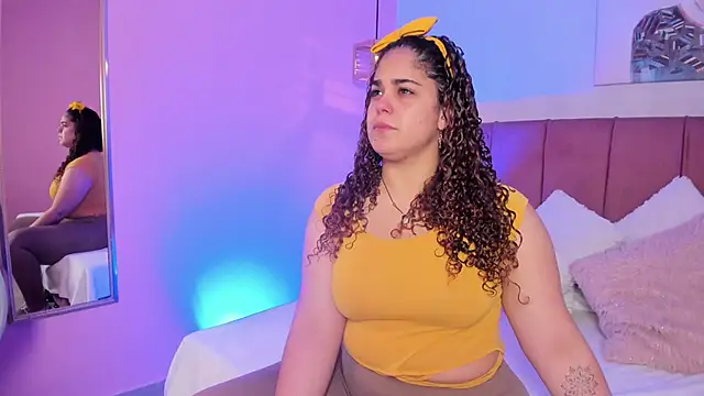 ninna curly online show from December 2025 10:18:02 PM