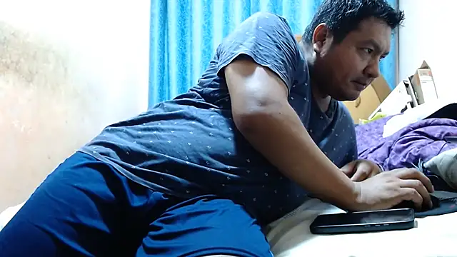 Snapshot of nakedlima chatting on May 2026 06:25:01 PM nakedlima online show from May 2026 06:25:01 PM