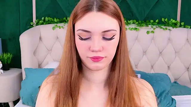 Snapshot of Ariadna_Holder chatting on March 2025 06:24:02 AM Ariadna Holder online show from March 2025 06:24:02 AM