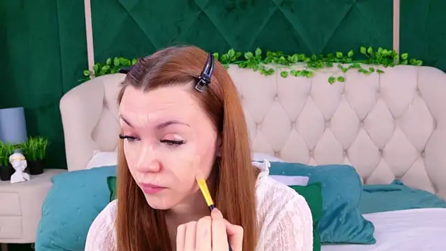 Snapshot of Ariadna_Holder chatting on March 2025 06:15:02 AM Ariadna Holder online show from March 2025 06:15:02 AM