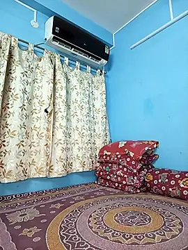 Snapshot of straightthing chatting on September 2025 07:47:02 PM straightthing online show from September 2025 07:47:02 PM