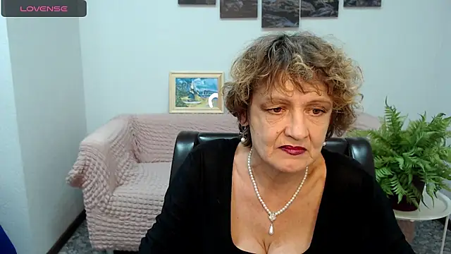 SexyGrandma  online show from February 2025 05:41:01 AM