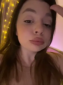 DearAlise online show from March 2025 08:32:02 PM