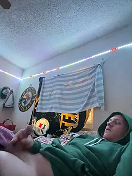 Snapshot of Seanoofss12 chatting on February 2025 12:48:02 AM Seanoofss12 online show from February 2025 12:48:02 AM