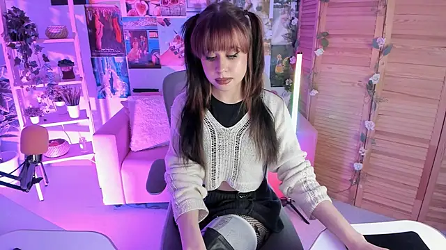 MisaPage online show from March 2025 09:05:02 PM