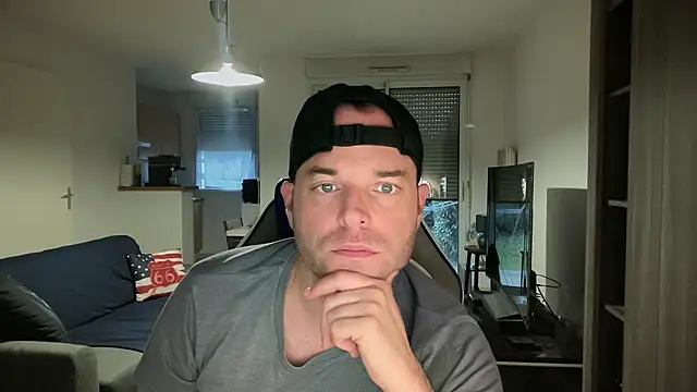 Funnyjul31 online show from January 2025 04:20:01 PM