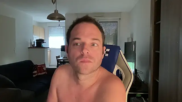 Funnyjul31 online show from February 2025 07:30:01 PM